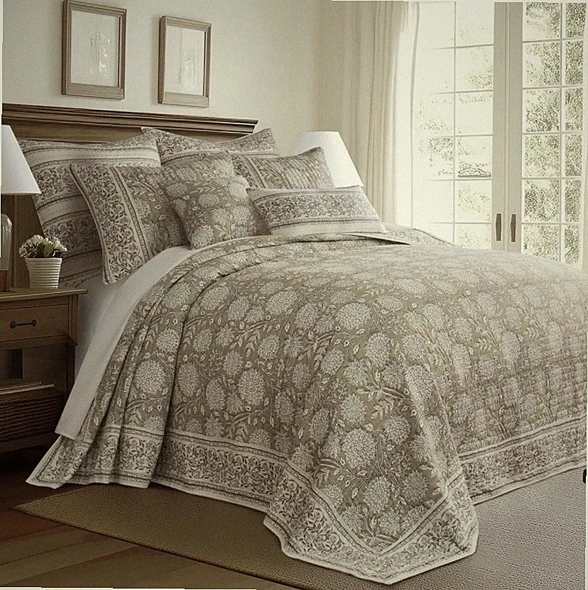 Levtex Home Adare taupe Quilt Set 3 Pc Full/Queen 88x92 In